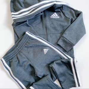 Boys Adidas Tracksuit size 5
